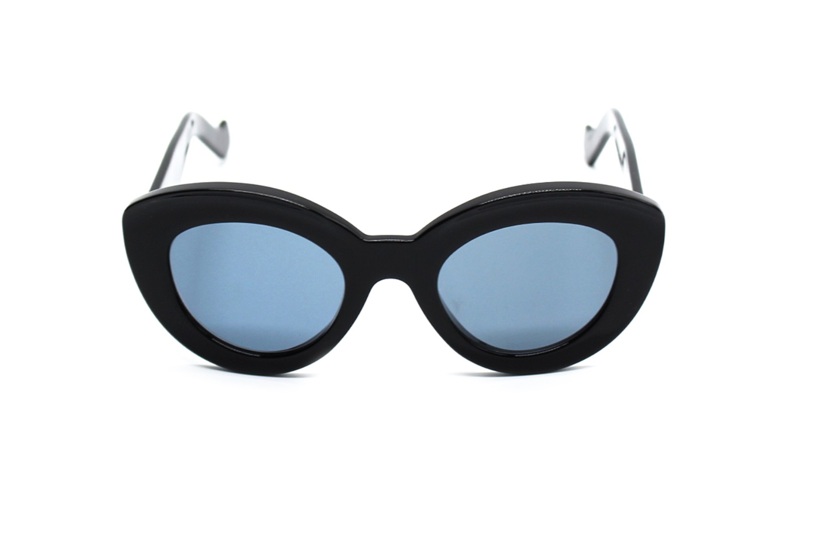 Солнцезащитные очки LOEWE	LW40019I