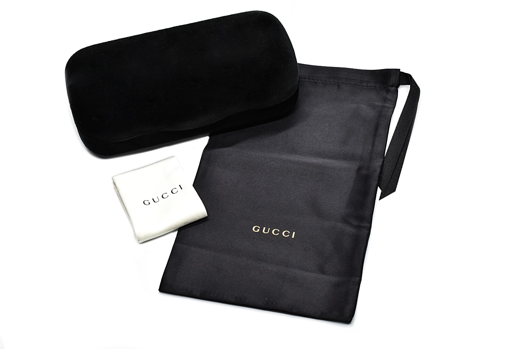 Солнцезащитные очки Gucci GG0918S 004