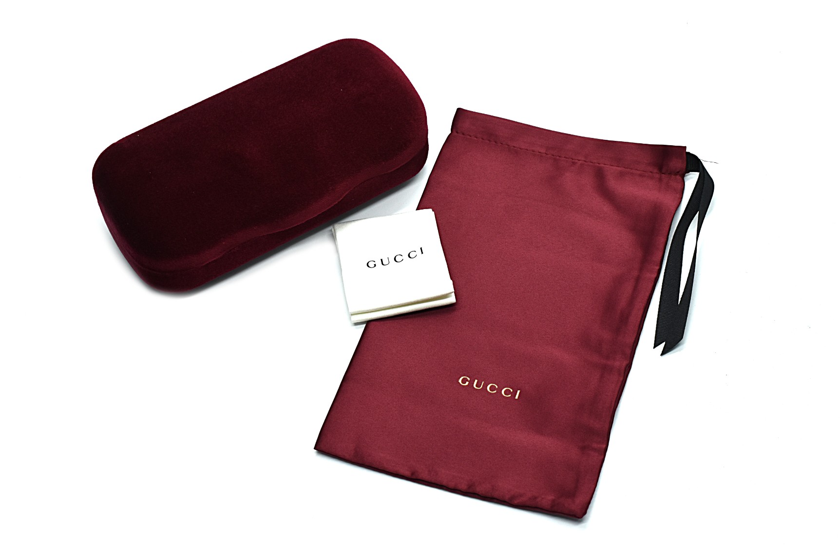 Солнцезащитные очки Gucci GG0890S 003