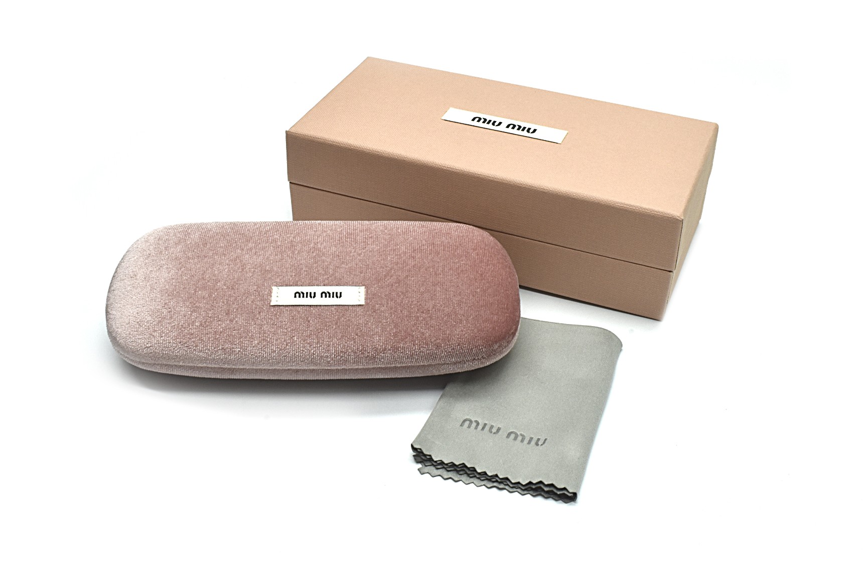  MIU MIU	SMU 10N