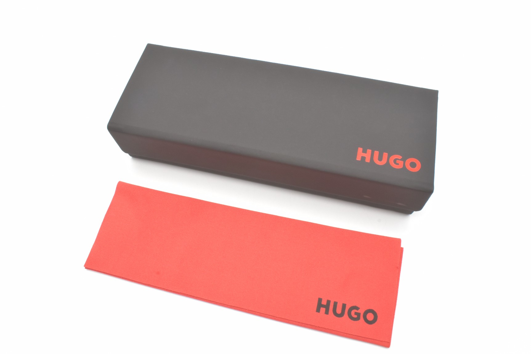 Солнцезащитные очки HUGO HG 1050/S